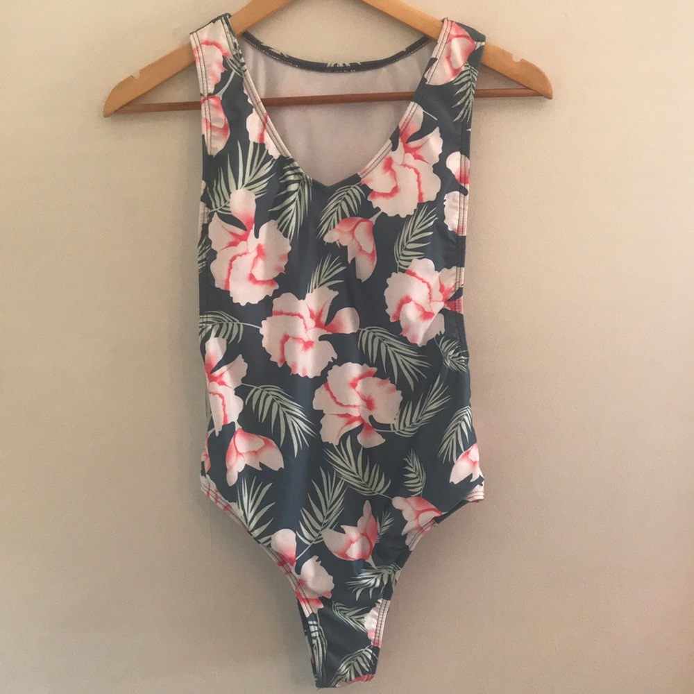 Bathing suit